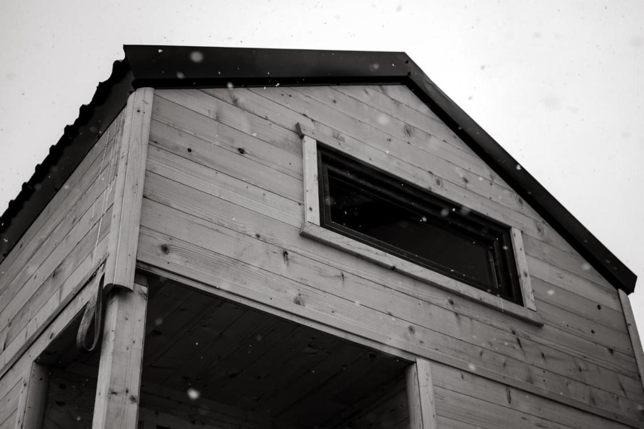 Treehome Tinyhouse Střítež エクステリア 写真
