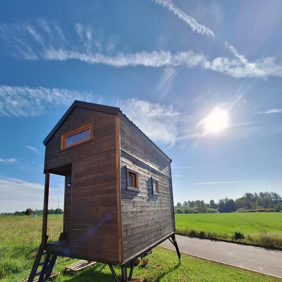Treehome Tinyhouse Střítež エクステリア 写真